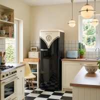 Gorenje OBRB 615 DBK Retro-Kühlschrank Schwarz IonAir DynamiCooling