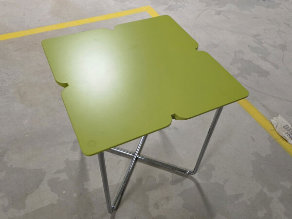 Freistil Couchtisch 195 avocadogrün chrom B/H/T ca. 42/49/42 by Rolf Benz