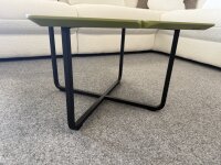 Freistil Rolf Benz Couchtisch 195 grauolive 49x49 Gestell schwarz