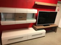 Wohnwand 2 Light Line 2 weiß Lack Kanada Eiche inkl. LED, 312x176 cm