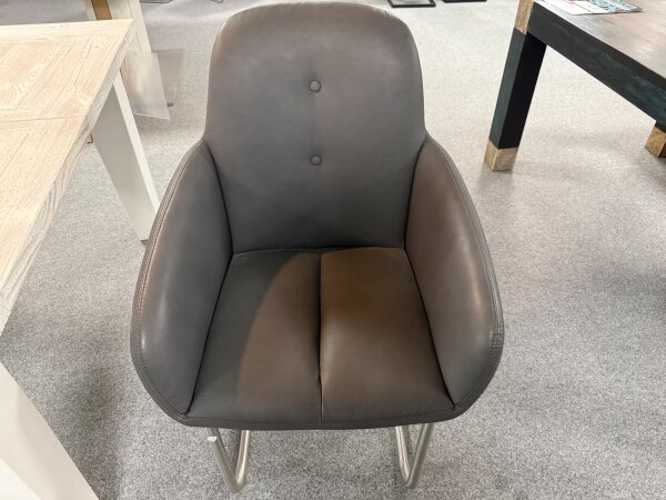 Stuhl Tessera grau und Edelstahl Armlehnstuhl